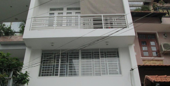 bán nhà phố 1 trệt 2 lầu ngay mt đường Hùng Vương, sổ hồng riêng 3,2 tỷ