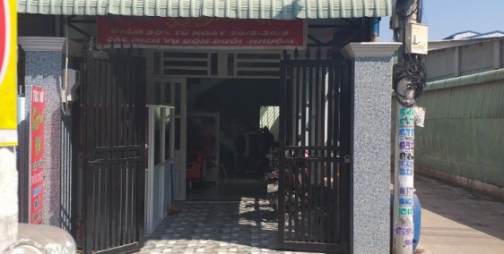 Cần bán nhà đường nhựa 5m thông, buôn bán kinh doanh tốt tại Tân Uyên.