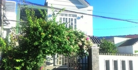 KẸT TIỀN GIA ĐÌNH TÔI CẦN BÁN CĂN NHÀ 1 TRỆT 1 LẦU TỌA LẠC TẠI THỦ DẦU MỘT, BD