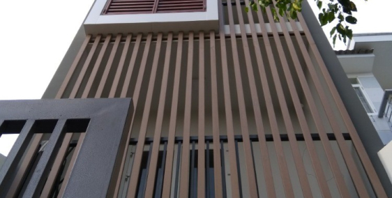 Nhà Trịnh Hoài Đức 1 trệt 2 lầu  giá 3.6 tỷ dt 3.5m *13m