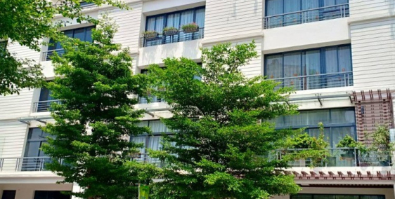 Cho thuê biệt thự Thanh Xuân phố Triều Khúc ưu tiên làm văn phòng 147m2*5 tầng