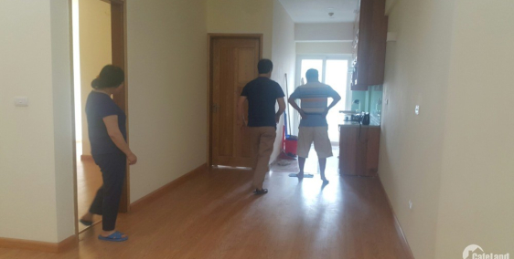 Cho thuê căn c2 Xuân Đỉnh dt 90m có 2 ngủ 2 vs gần chợ gần công viên