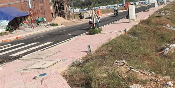 Bán Gấp Lô Đất Quốc Lộ 13 Đã Có Sổ Hồng Riêng