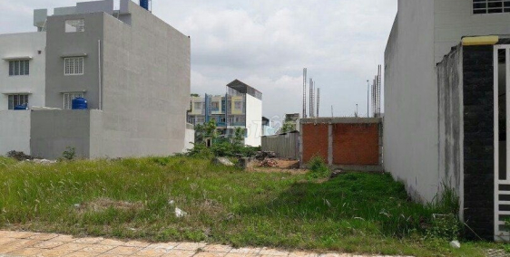 Đất đường Lê Thị Hà, dt 90m2, đường lớn gần QL22