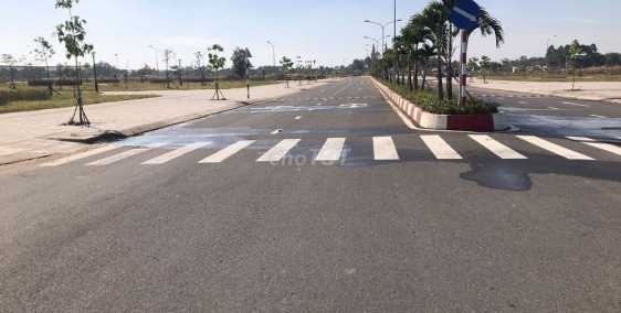 Đất TT Trảng Bom 100m2 mt đường Hùng Vương SHR