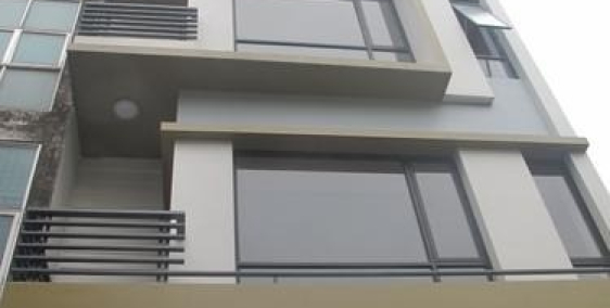 MT ngay Tôn Thất Tùng, 4 lầu thang máy, giá 90 Triệu/tháng