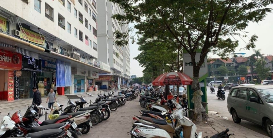 Cho thuê 1400m2 sàn thương mại tầng 1 HH Linh Đàm 2 mặt tiền.