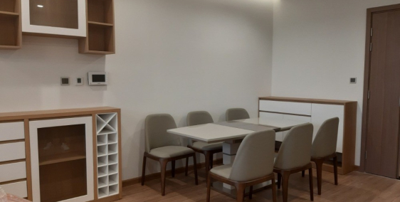 Chuyển cư cần bán căn hộ chung cư cao cấp M2 Vinhomes Metropolis, Liễu Giai