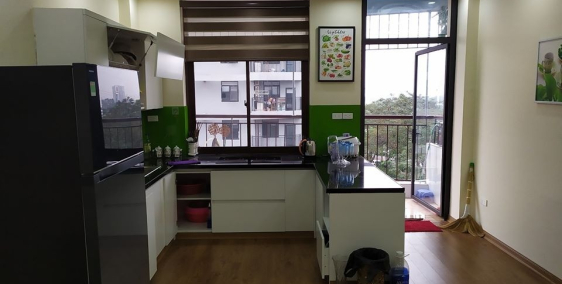 Bán gấp CH tập thể Bùi Ngọc Dương giá 1.45 tỷ, DT 60m2, ở luôn