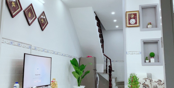 Nhà phố liền kề 1 trệt 1 lầu cần bán gấp sổ đã có sẵn.