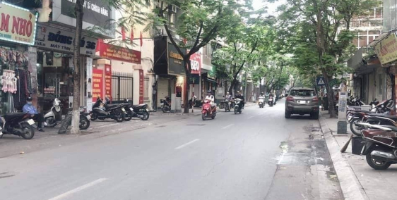 Bán nhà trọ 3 tầng mặt kinh doanh sầm uất tại Trâu Qùy- Gia Lâm- Hà Nội.LH 09832