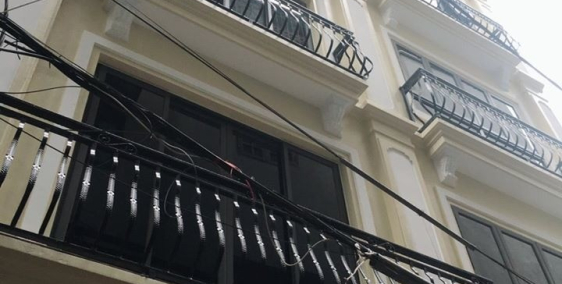 Chính chủ cần bán nhà đẹp phố trần đại nghĩa 56mx5t=4,4 tỷ