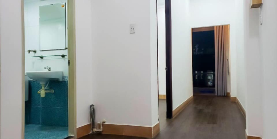 Bán Nhà 2 Tầng Lầu Tô Hiến Thành Quận 10 56m2 giá chỉ 5.6 tỷ.