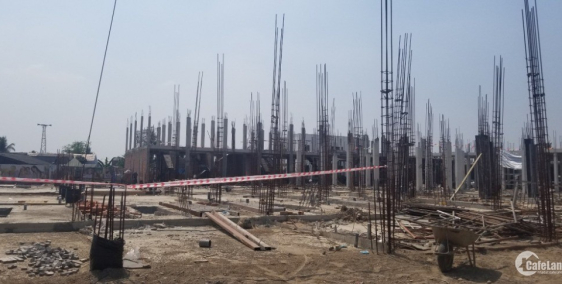 Cần Bán Gấp Nhà Phố Khu Dân Cư ven Sông,Tận Hưởng View sông Vàm Cỏ Tây.