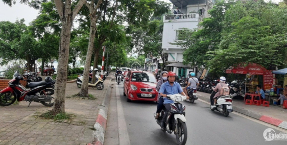 Bán gấp trước tết mặt phố Nguyễn Đình Thi, Tây Hồ: 3 tầng, 153m2. view hồ tây