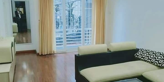 Bán nhà thuộc khu 7,2ha Vĩnh Phúc 45m2 x 5 tầng, ngõ thông, ô tô 7 chỗ vào nhà.