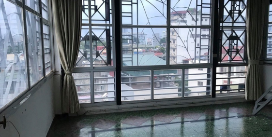 Cần bán gấp nhà ngõ Giếng Mứt giá 5.85 tỷ, 63mx4 tầng, mt 5m, KD được