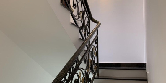 Chủ cần tiền bán gấp 4 tỷ, nhà 23m2, 1 trệt 1 lầu 3 phòng ngủ,  Quận 1