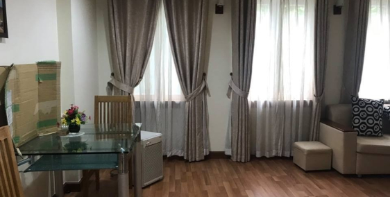 BÁN NHÀ PHỐ NGỤY NHƯ KON TUM , NHÀ MỚI XÂY, Ô TÔ 4 CHỖ ĐỂ TRONG NHÀ :