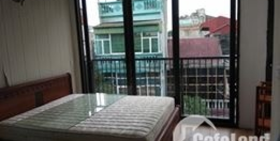 Cho thuê tòa nhà 8 tầng và 1 hầm 3 mặt thoáng vĩnh viễn phố Yên Phụ.