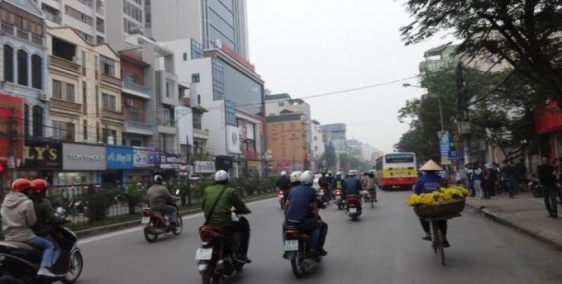 Xả nguồn hàng Tết, cho thuê cửa hàng giá rẻ Phan Đình Giót, Thanh Xuân