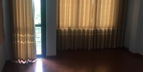 Cho thuê nhà riêng Ngọc Thụy, 35x4T  3PN giá 7tr/th. LH 0967341626