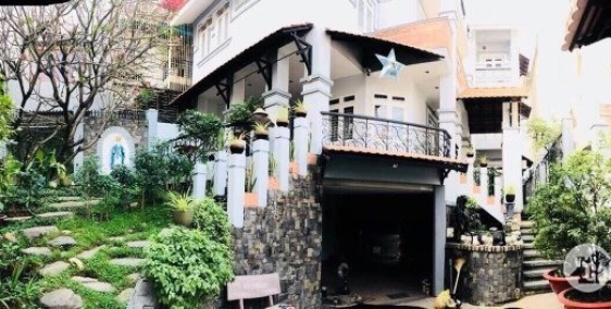 Bán Biệt thự 250m2 có hồ bơi,mặt tiền khu phân lô giá chỉ hơn 20tỷ.