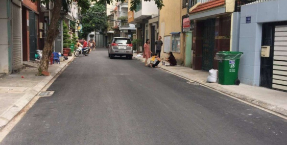 Cần bán gấp biệt thự gỗ quý đường Thân Nhân Trung, Phường 13, Tân Bình