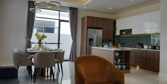 Nhà mặt tiền Hùng Vương 1 trệt 2 lầu 100m2, SHR khu đô thị bậc nhất thành phố