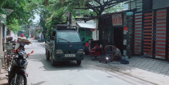 BÁN NHÀ PHỐ 5 X 20, 3,5 LẦU, GIÁ 7,2 TỶ THƯƠNG LƯỢNG NHẸ VỀ QUÊ TRỒNG RAU NUI GÀ