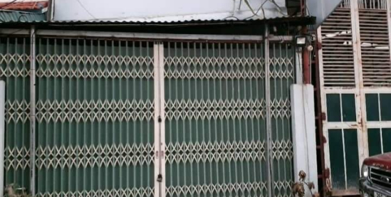 Bán gấp nhà tại TKI, Chiềng Ngần, Sơn La, dt 100m, mt 5m, hướng ĐB, giá 600tr