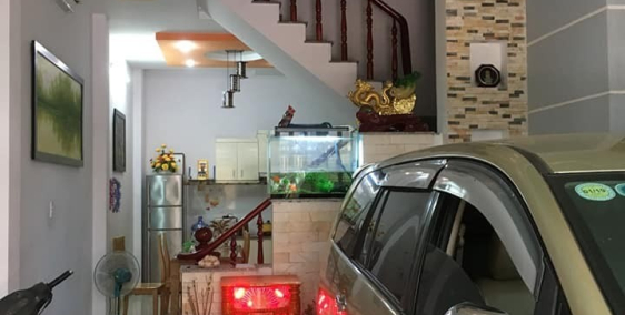 Nhà chính chủ cần bán 1 trệt 2 lầu ql1a kế bên khu trung tâm hành chính tỉnh