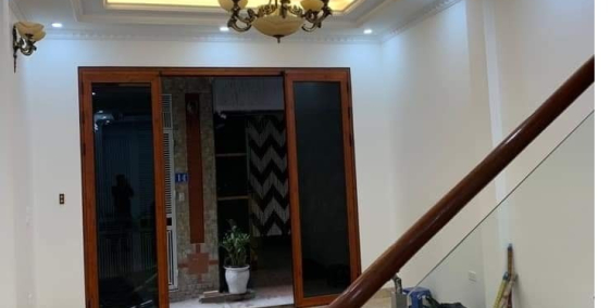 Bán nhà đẹp Cầu Giấy - 50m2 - 5 Tầng - Mặt Tiền 4.5m- 5.2 tỷ.