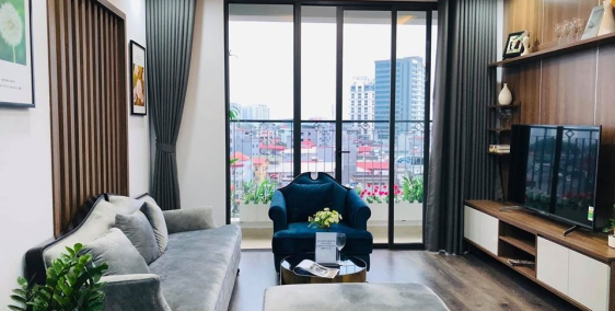 Cần bán gấp nhà ngõ 318 Đê La Thành giá 3.9 tỷ, DT 50mx5T, MT 4m