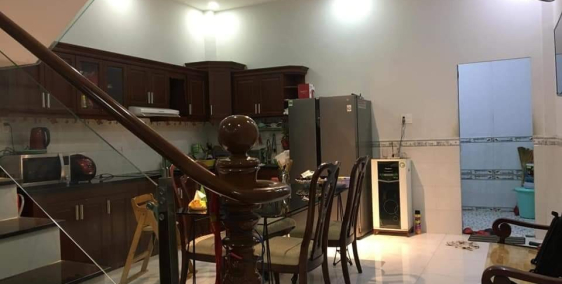 Nhà ở ngay Lý Thường Kiệt, Quận 10. DT: 4X15m, trệt 2 lầu, 6 tỷ 800.