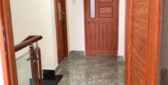 Nhà ở ngay hẻm Lý Thường Kiệt, Tân Bình. 4X11m, trệt 3 lầu, 5 tỷ 100.