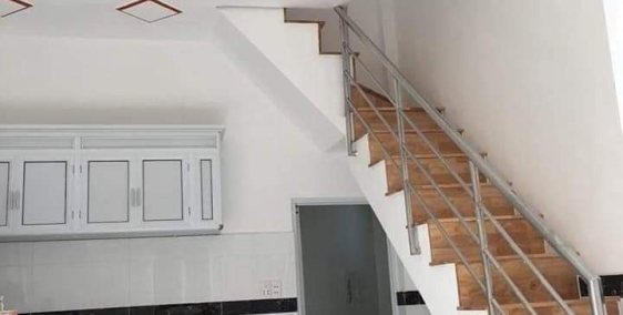 nhà bé bé xinh xinh,1 trệt 1 lầu,sổ hồng riêng,1ty4,quận 12.