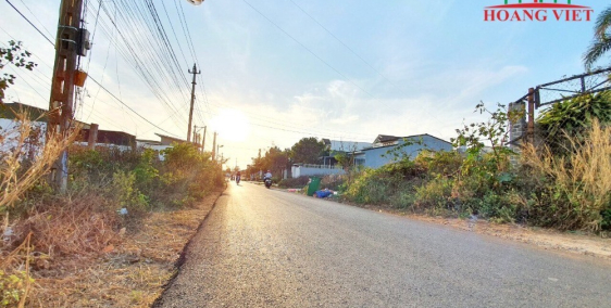 Đất ĐẤT MT ĐỖ XUÂN HỢP - DT:10X50m(Thổ cư 100m2 - Hướng: Bắc) Giá: 4,1 tỷ