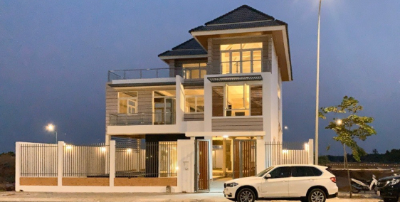 Dinh thự cạnh sông Đồng Nai và có bến du thuyền