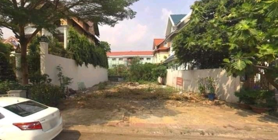 Chú Minh cần bán gấp lô đất mặt tiền đường Nguyễn văn tạo, sổ riêng, XDTD