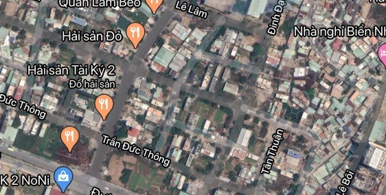 Cần Sang lại nhà hàng hải sản 200 m2 gần biển giá rẻ do ko người quản lý