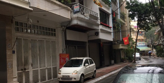 Chính chủ Cho thuê 03 tầng nhà mặt phố