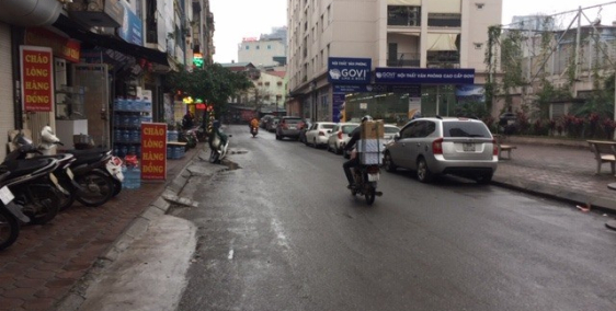 Cho thuê nhà 45m2 x 5 tầng làm văn phòng,cửa hàng  30 tr/tháng