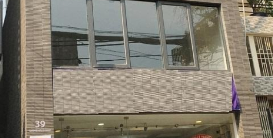 Cho thuê MT Lương Hữu Khánh, Q. 1, DT: 4.5x20m, 5 lầu thang máy