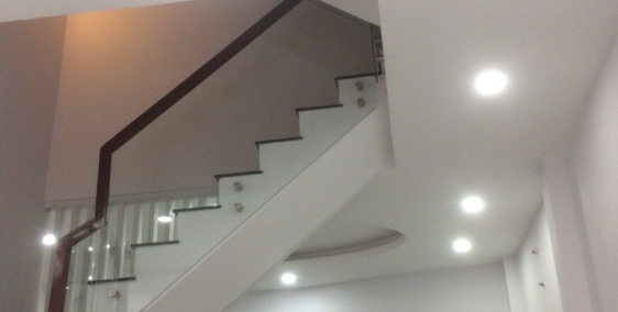 Cho thuê nhà hẻm xe hơi đường số 2, P Trường Thọ. DT 5.2x10, 1 trệt + 2 lầu + 1