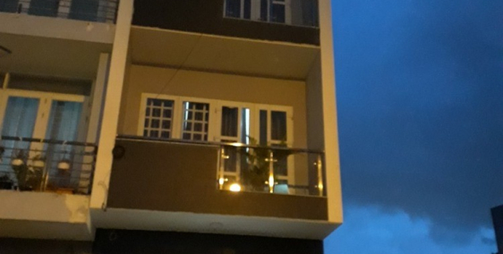 Nhà cho thuê nguyên căn trung tâm Quận 2