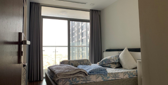 Cho thuê căn hộ tòa Park 6 Vinhomes Central Park, Bình Thạnh, 3PN đập thành 2 –