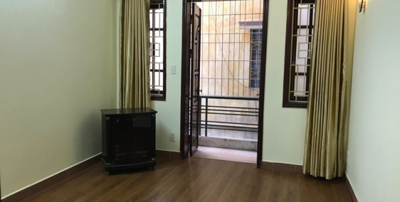 Bán gấp Tập thể phố Nguyễn Khánh Toàn giá 1.25 tỷ, 50m2, cải tạo đẹp