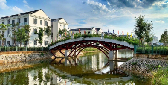 Bán căn nhà phố Sim City trục đường chính 75m2 giai đoạn 1, 4,4 tỷ/căn