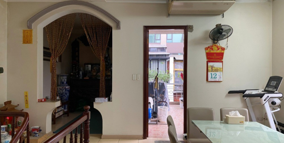 Bán nhà 2 mặt đường lớn, Chính chủ, 4 tầng tại Mạc Thái Tổ, Cầu Giấy.